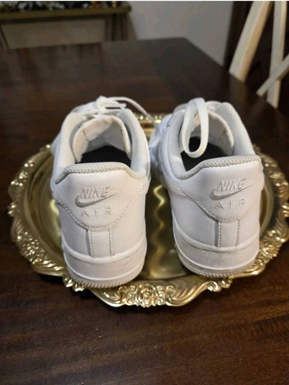 classic white Nike Air Force 1 sneakers Womens Size 8